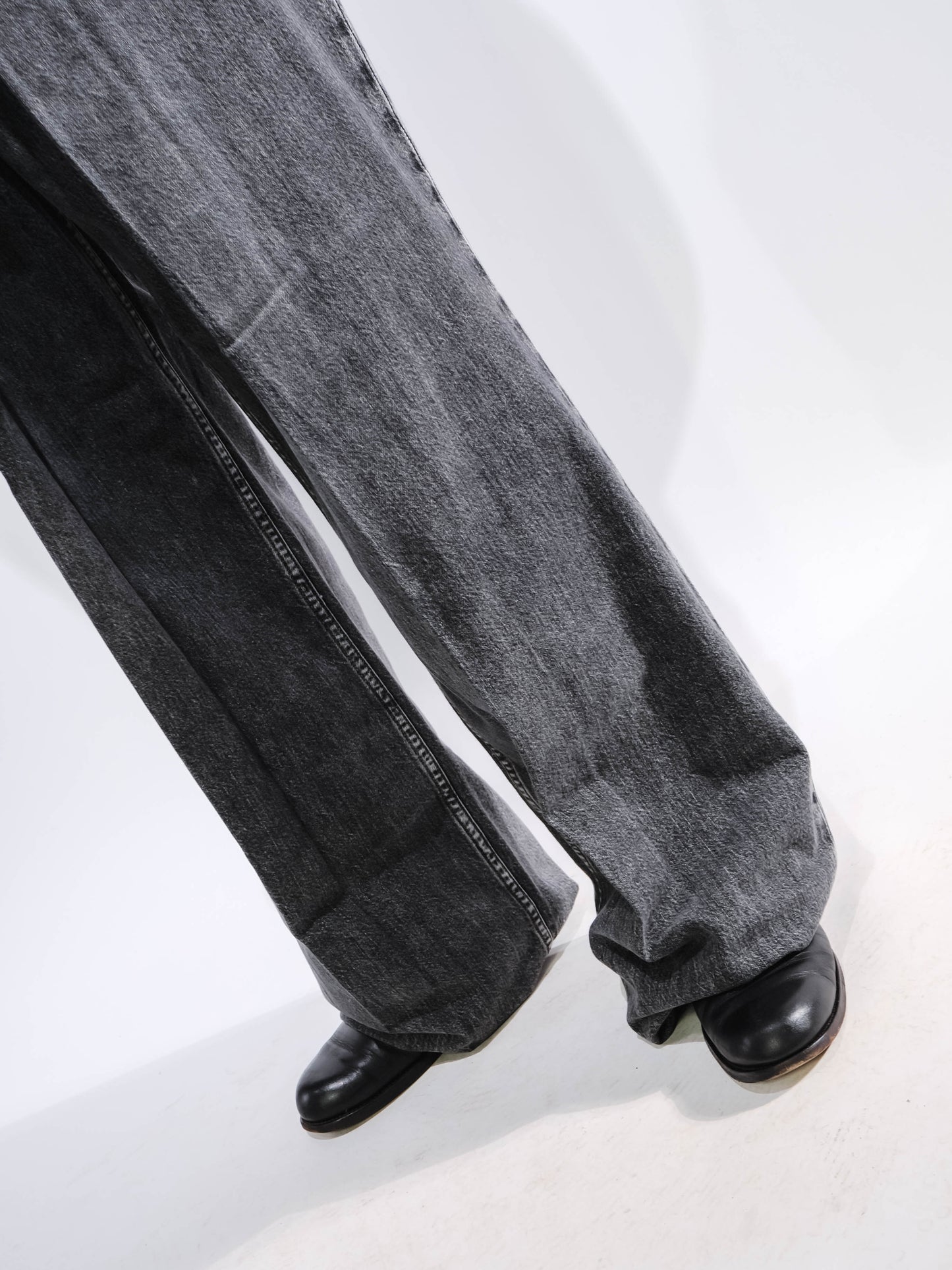 愛知県犬山市のセレクトショップ Hakurei(ハクレイ) JOHN LAWRENCE SULLIVAN ジョンローレンスサリバン -  WASHED DENIM WIDE PANTS