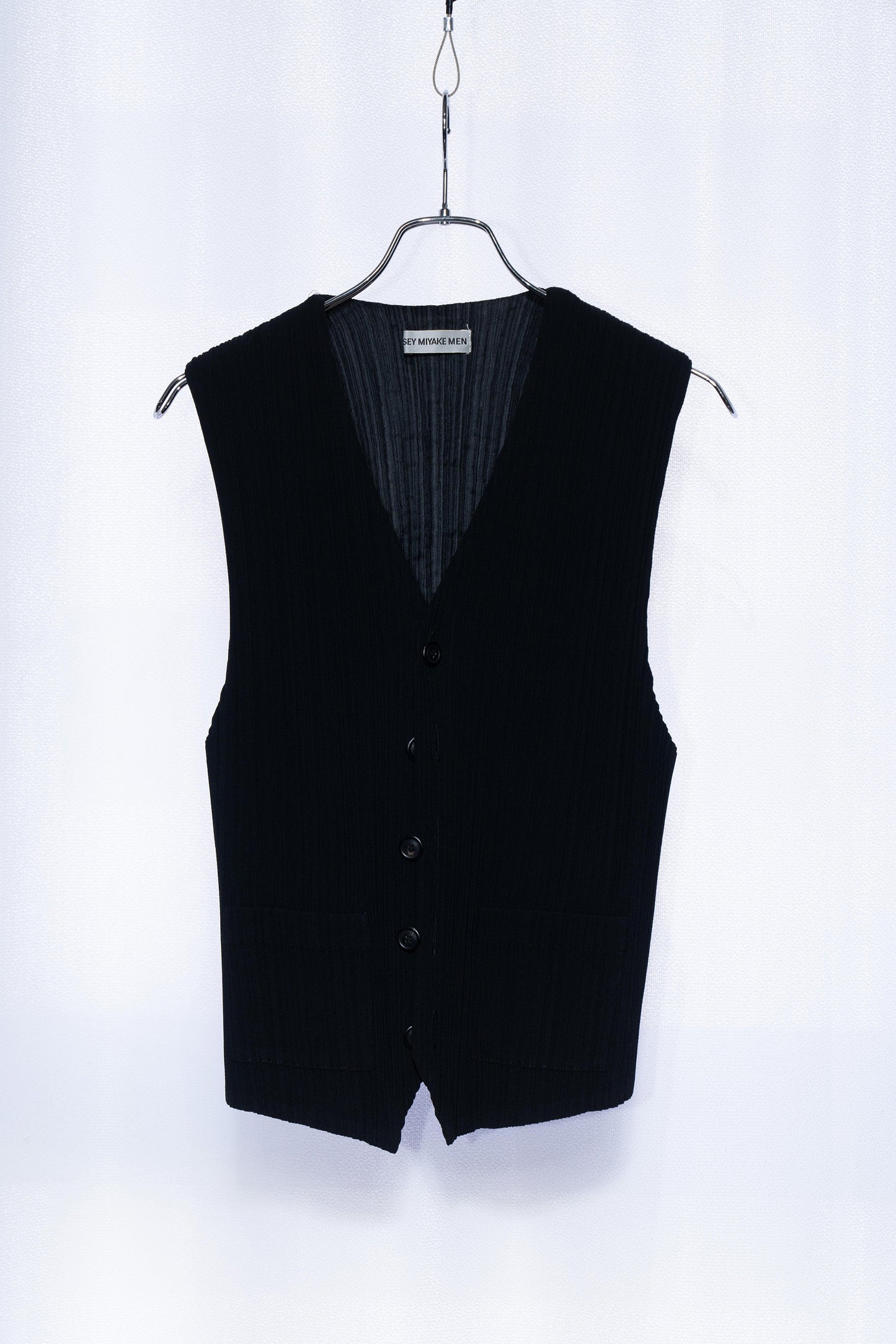 ISSEY MIYAKE - Pleated gilet (used)