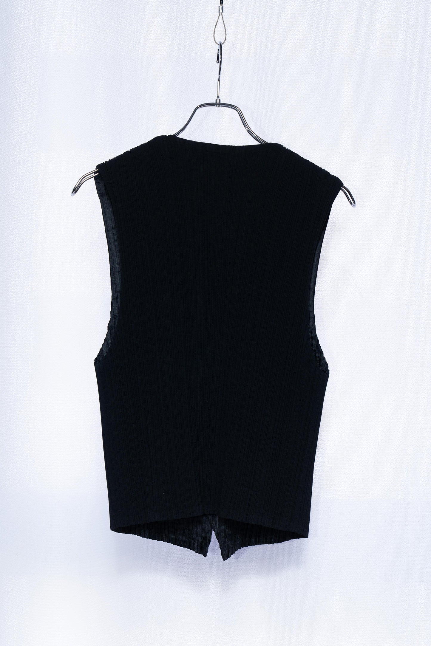 ISSEY MIYAKE - Pleated gilet (used)